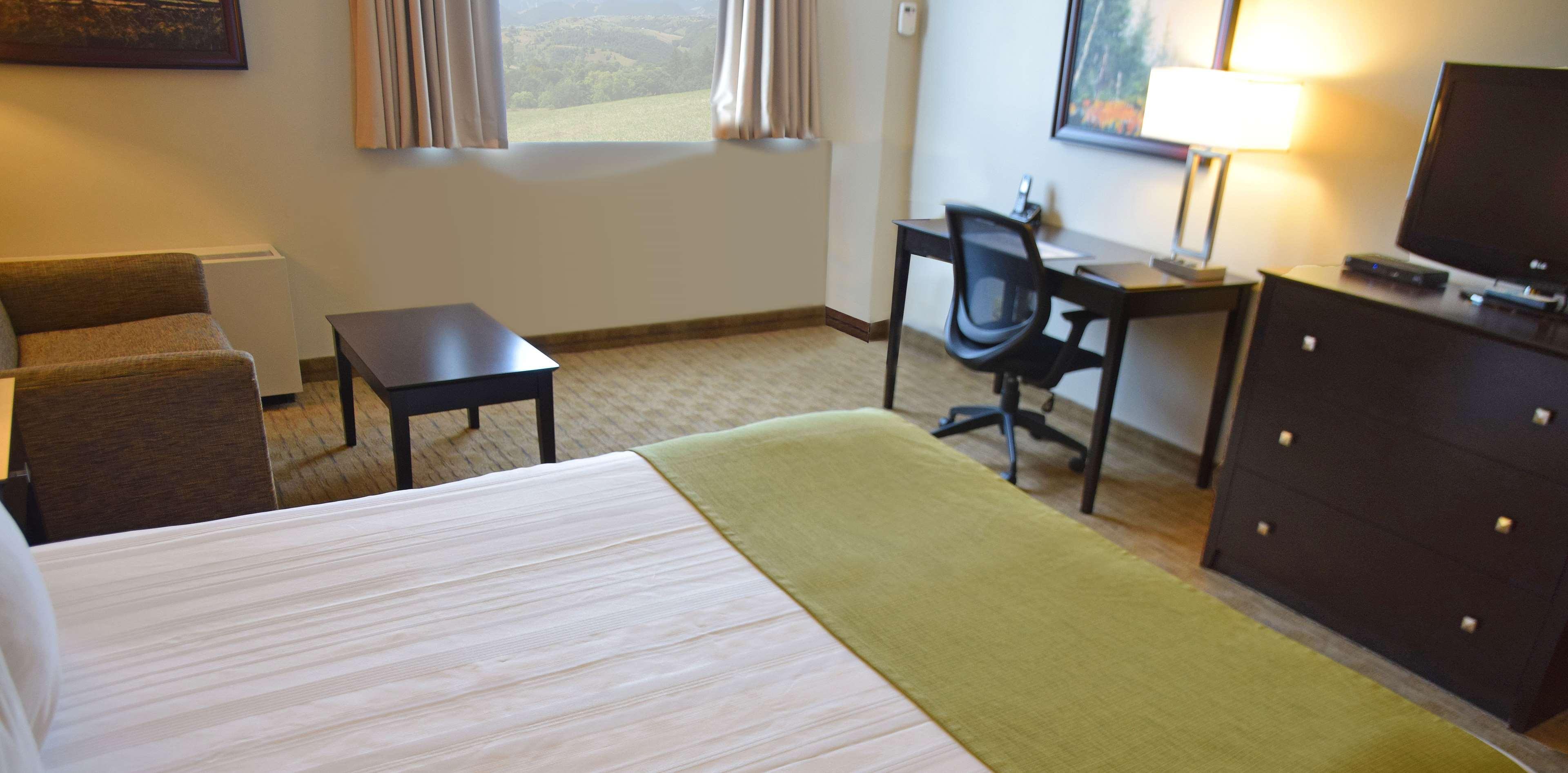 Best Western Pembroke Inn & Conference Centre Екстериор снимка