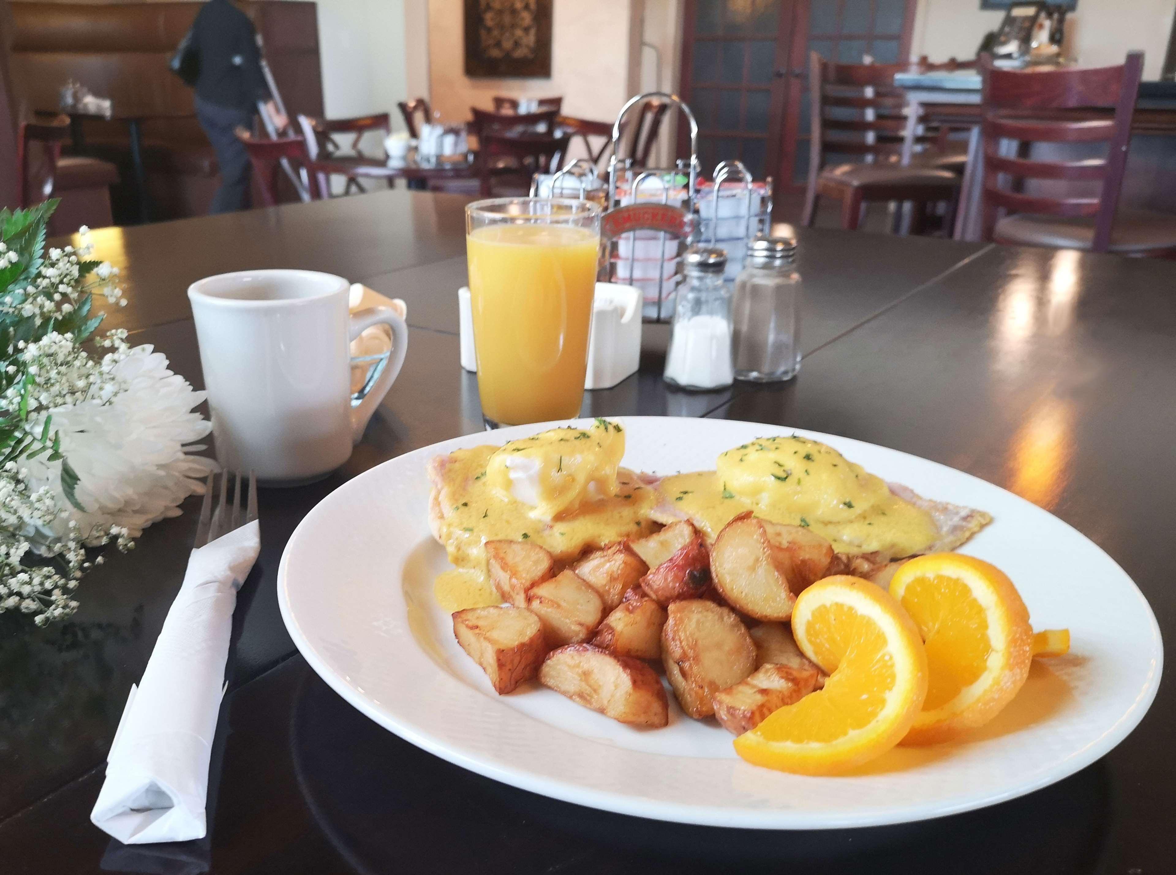 Best Western Pembroke Inn & Conference Centre Екстериор снимка