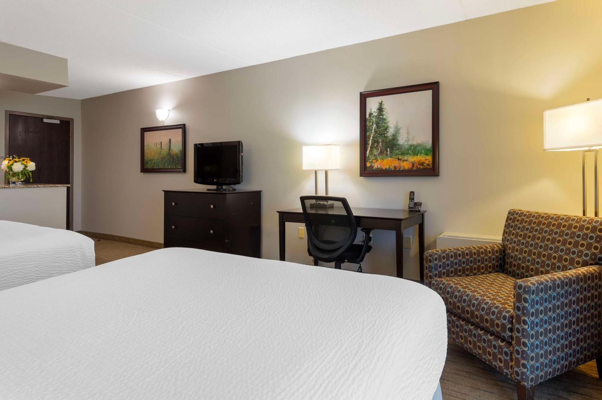 Best Western Pembroke Inn & Conference Centre Екстериор снимка