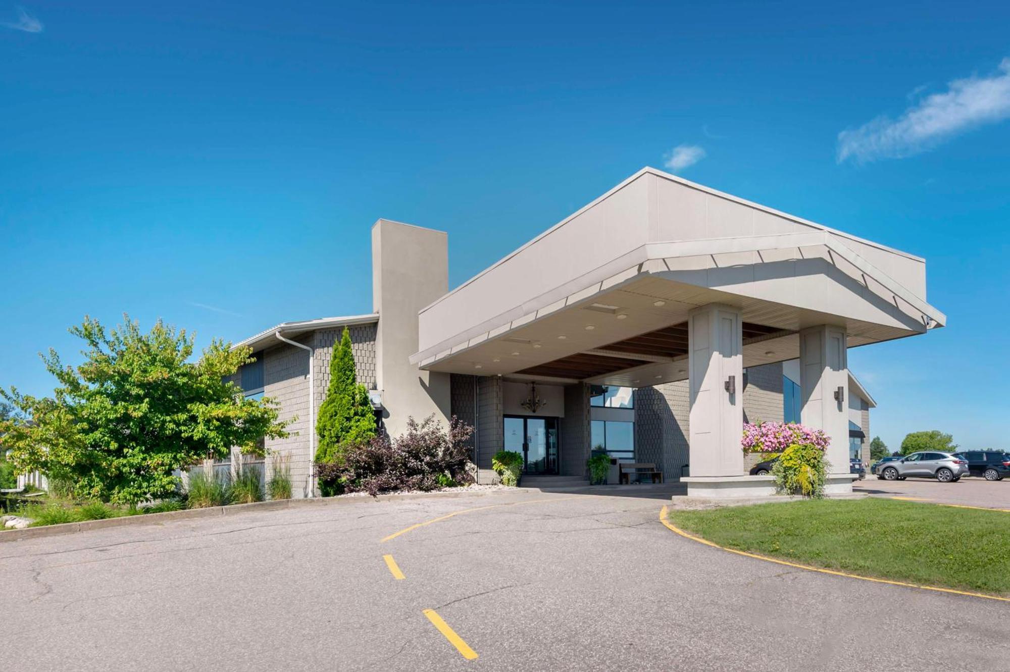 Best Western Pembroke Inn & Conference Centre Екстериор снимка